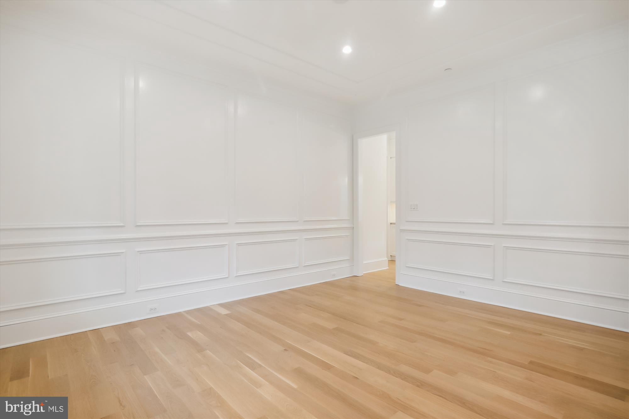 GLENBROOK KNOLLS - Residential