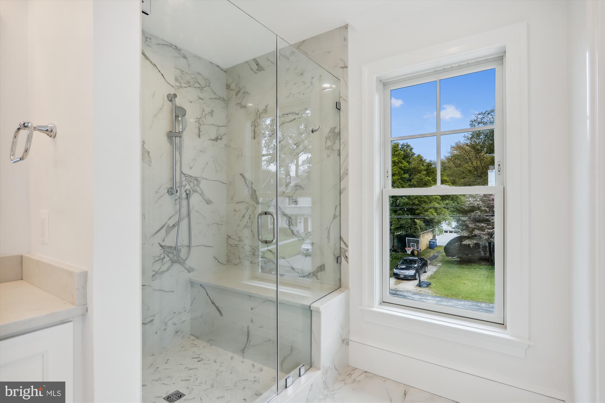 GLENBROOK KNOLLS - Residential