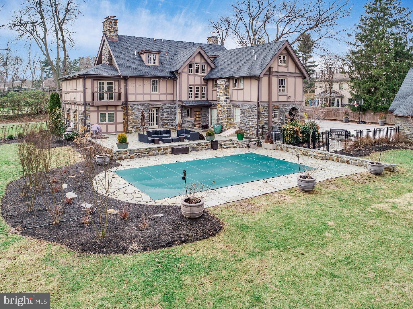 GULPH CREEK - Residential