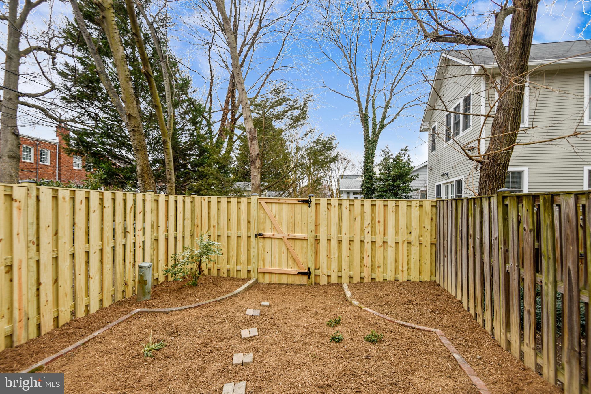 BRENTON/DEL RAY - Residential Lease