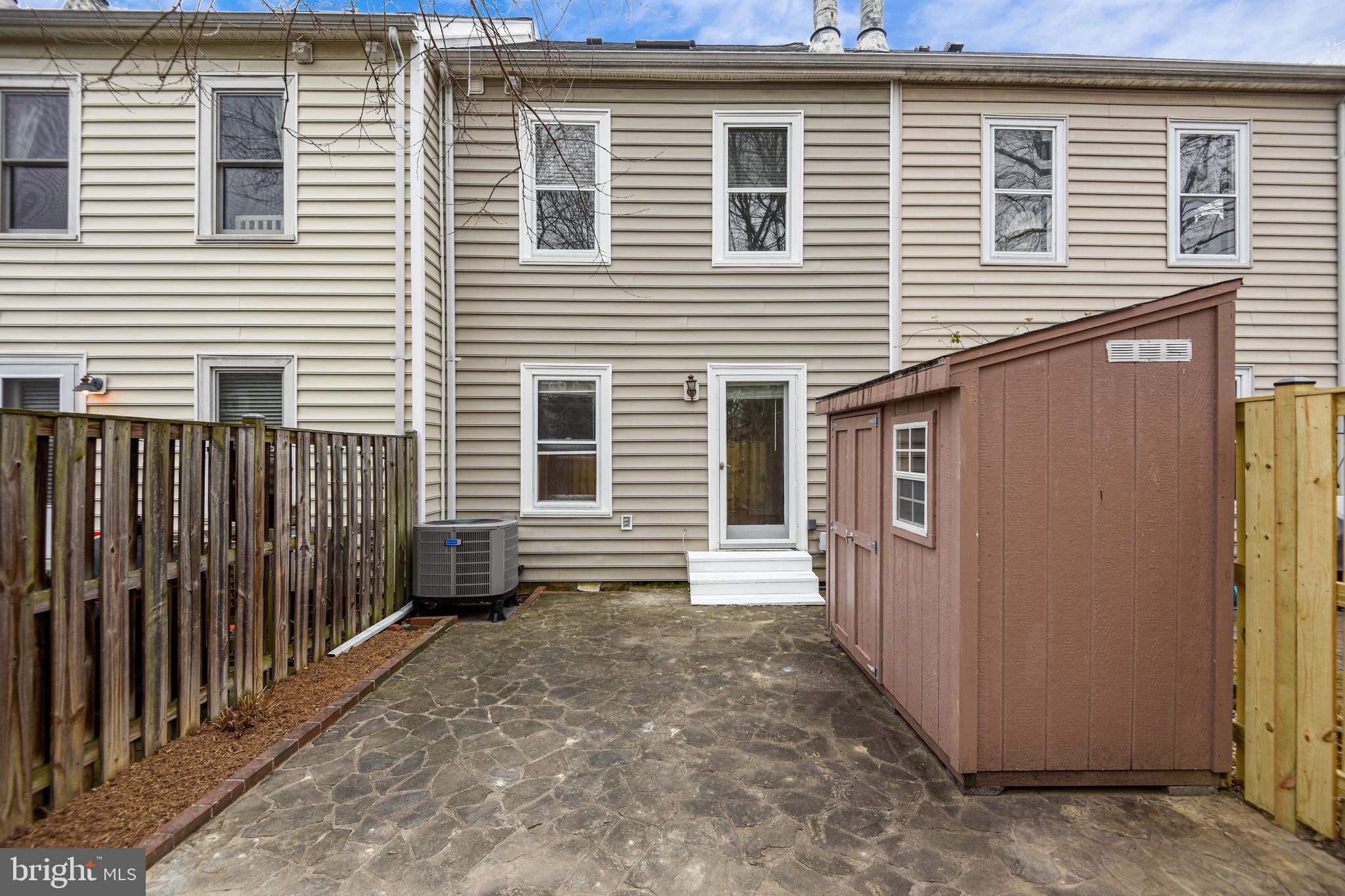 BRENTON/DEL RAY - Residential Lease