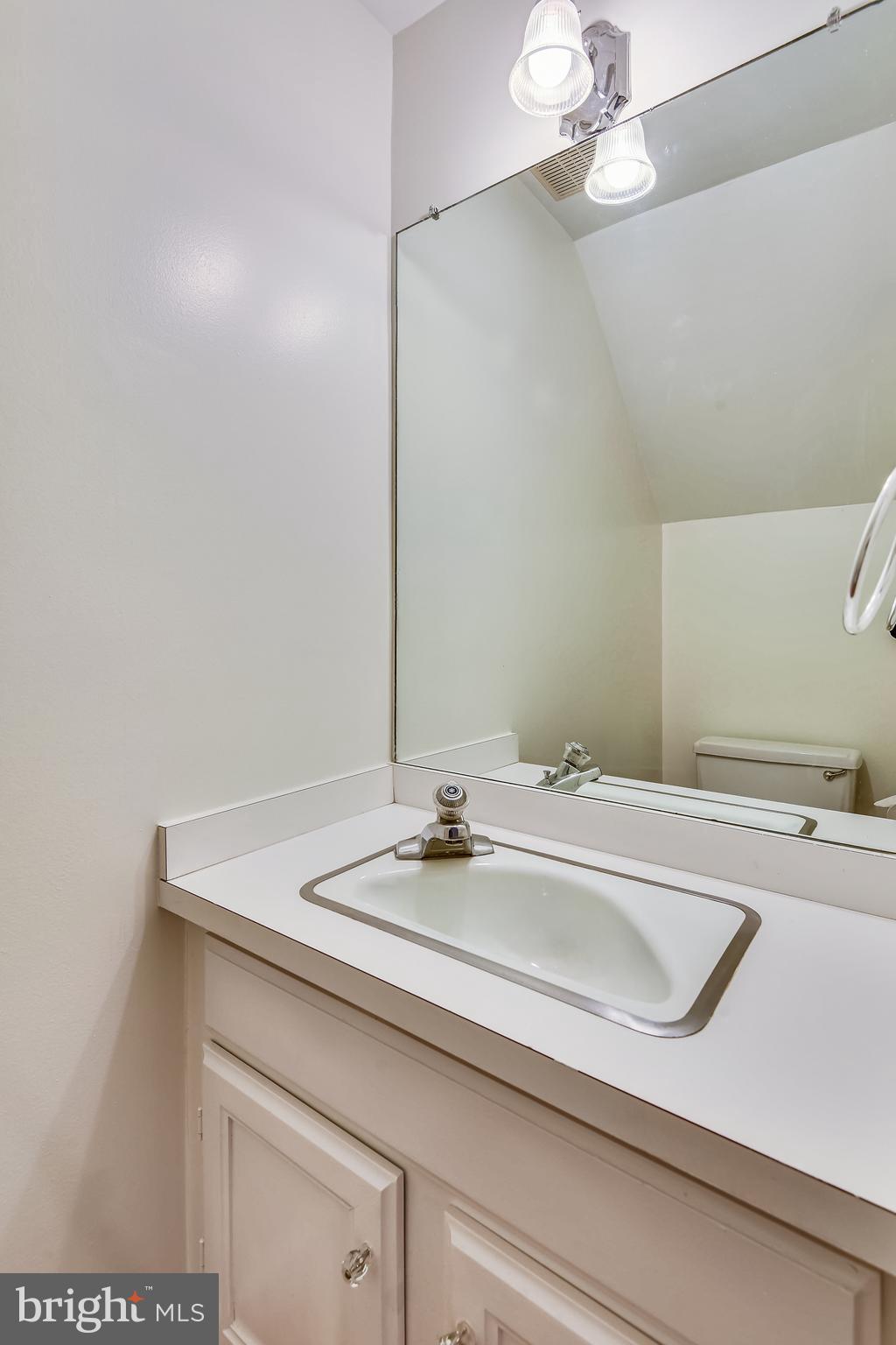 BRENTON/DEL RAY - Residential Lease