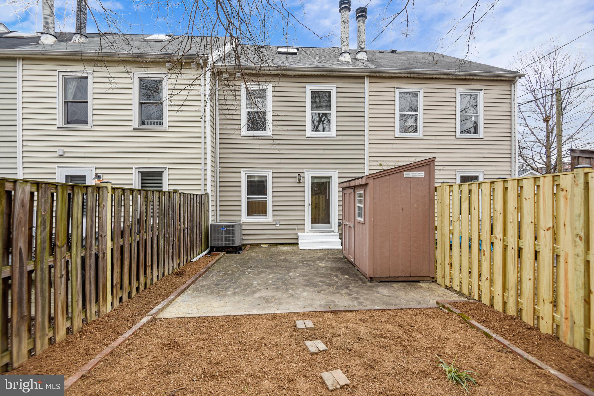 BRENTON/DEL RAY - Residential Lease