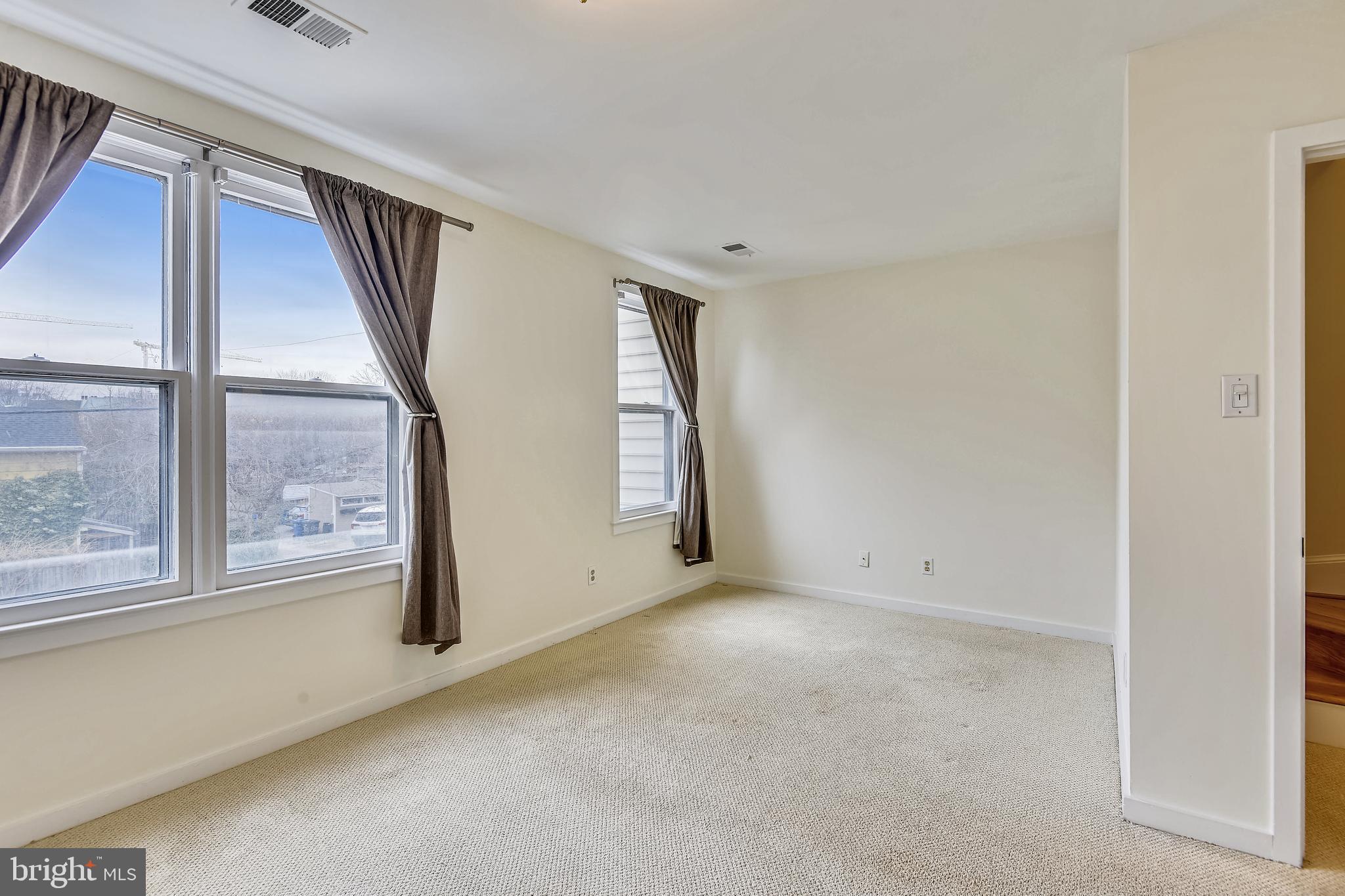 BRENTON/DEL RAY - Residential Lease