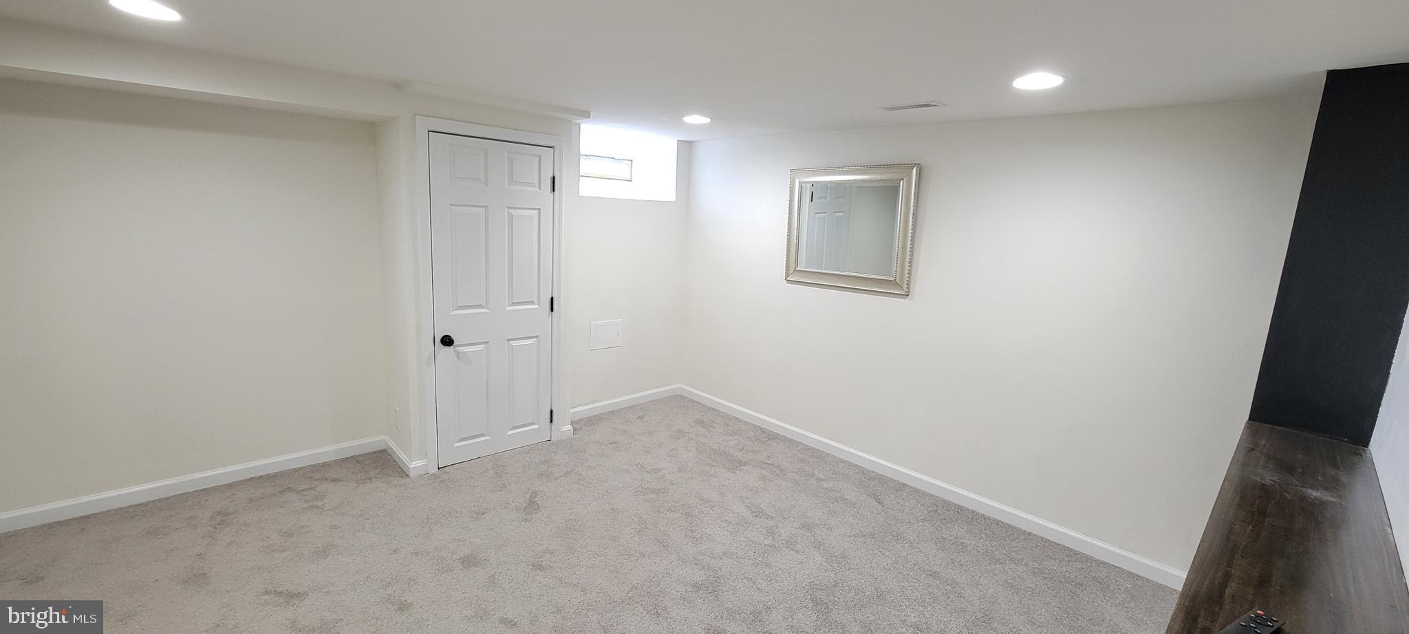 MERRITT HOMES - Residential Lease