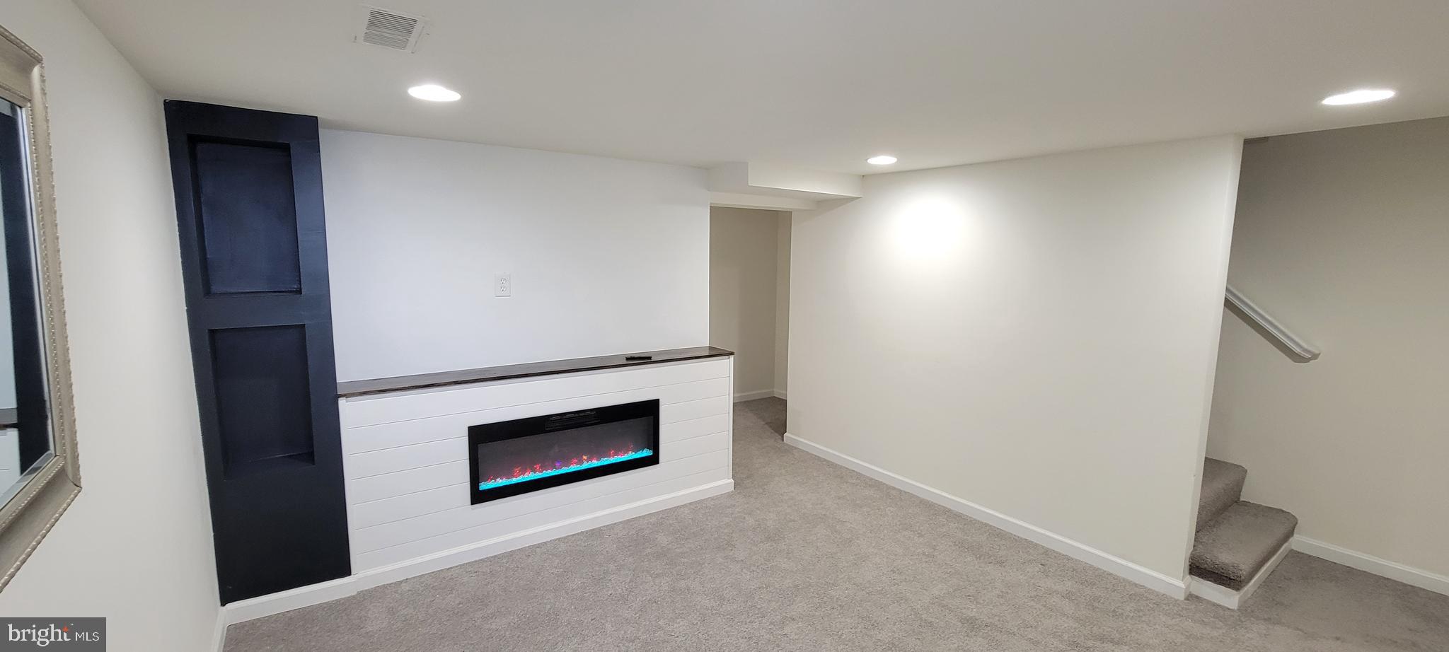 MERRITT HOMES - Residential Lease