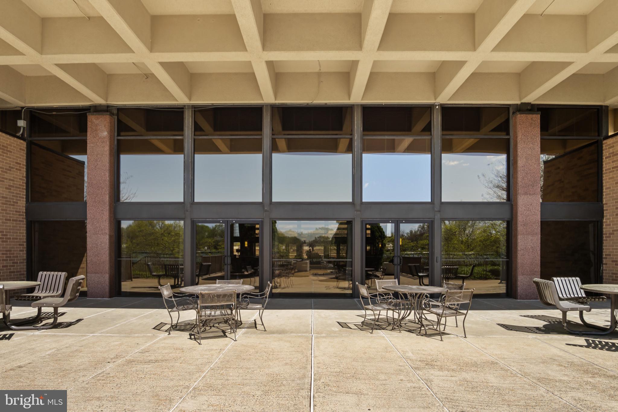 SKYLINE SQUARE CONDO - Residential