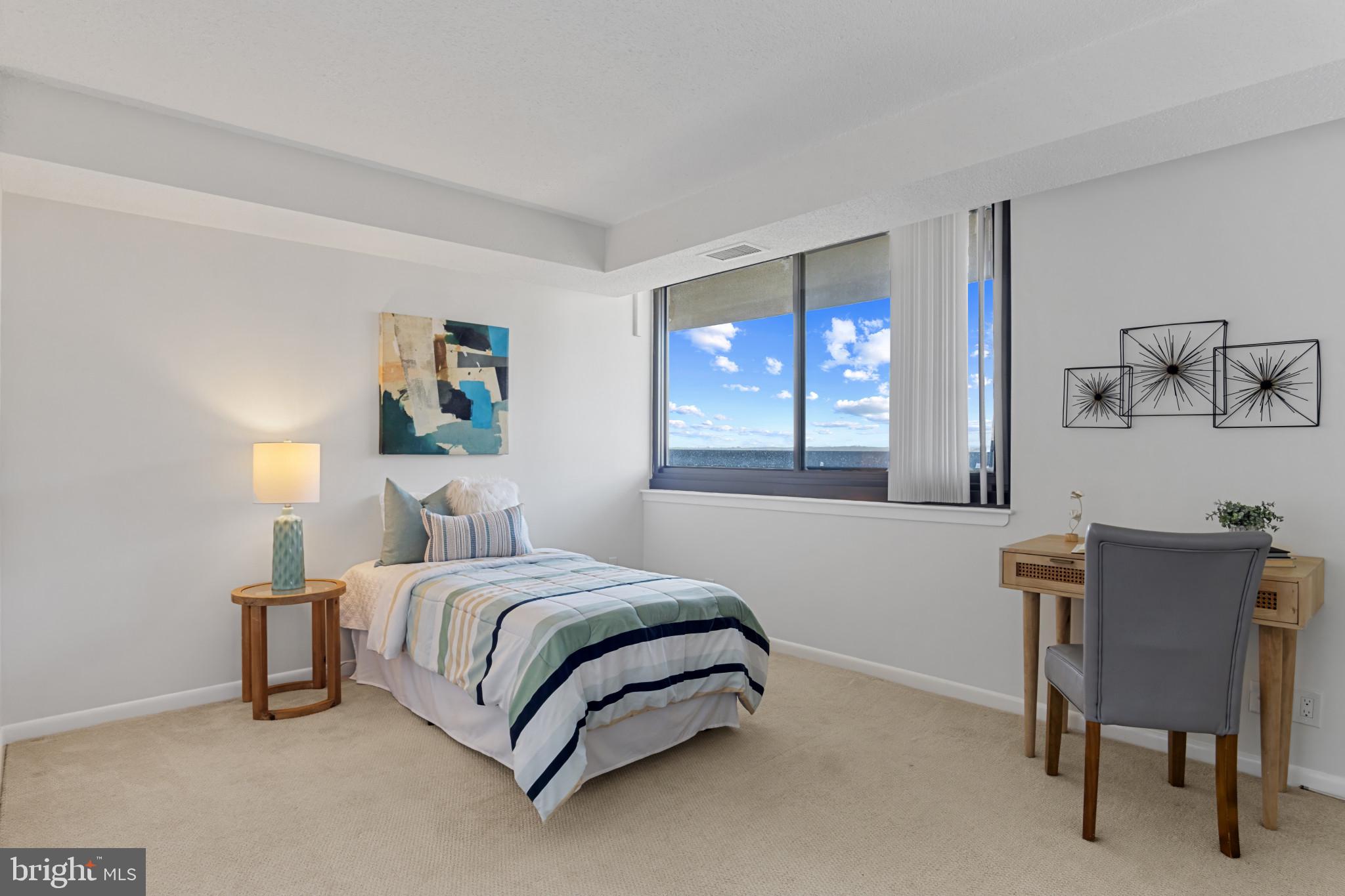 SKYLINE SQUARE CONDO - Residential