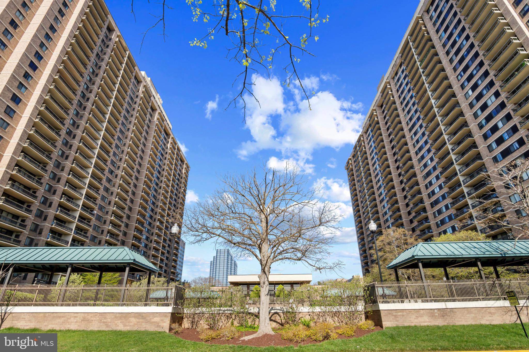5501 SEMINARY ROAD 2012S