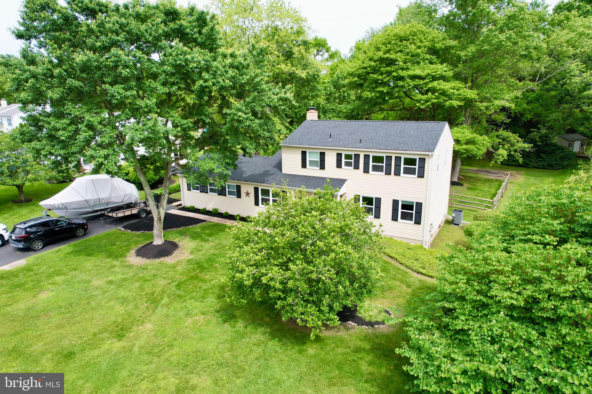 13 LOCHARRON DRIVE
