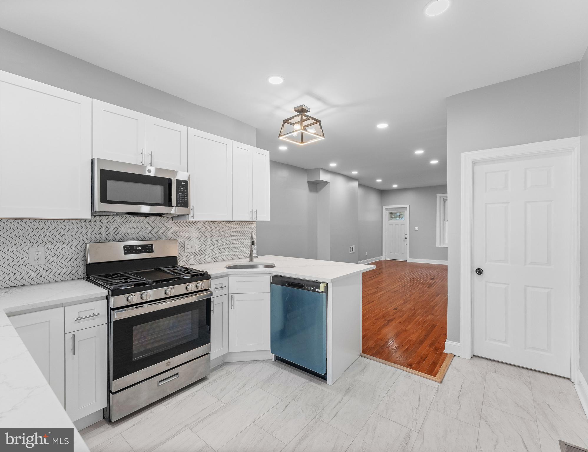 COBBS CREEK - Residential