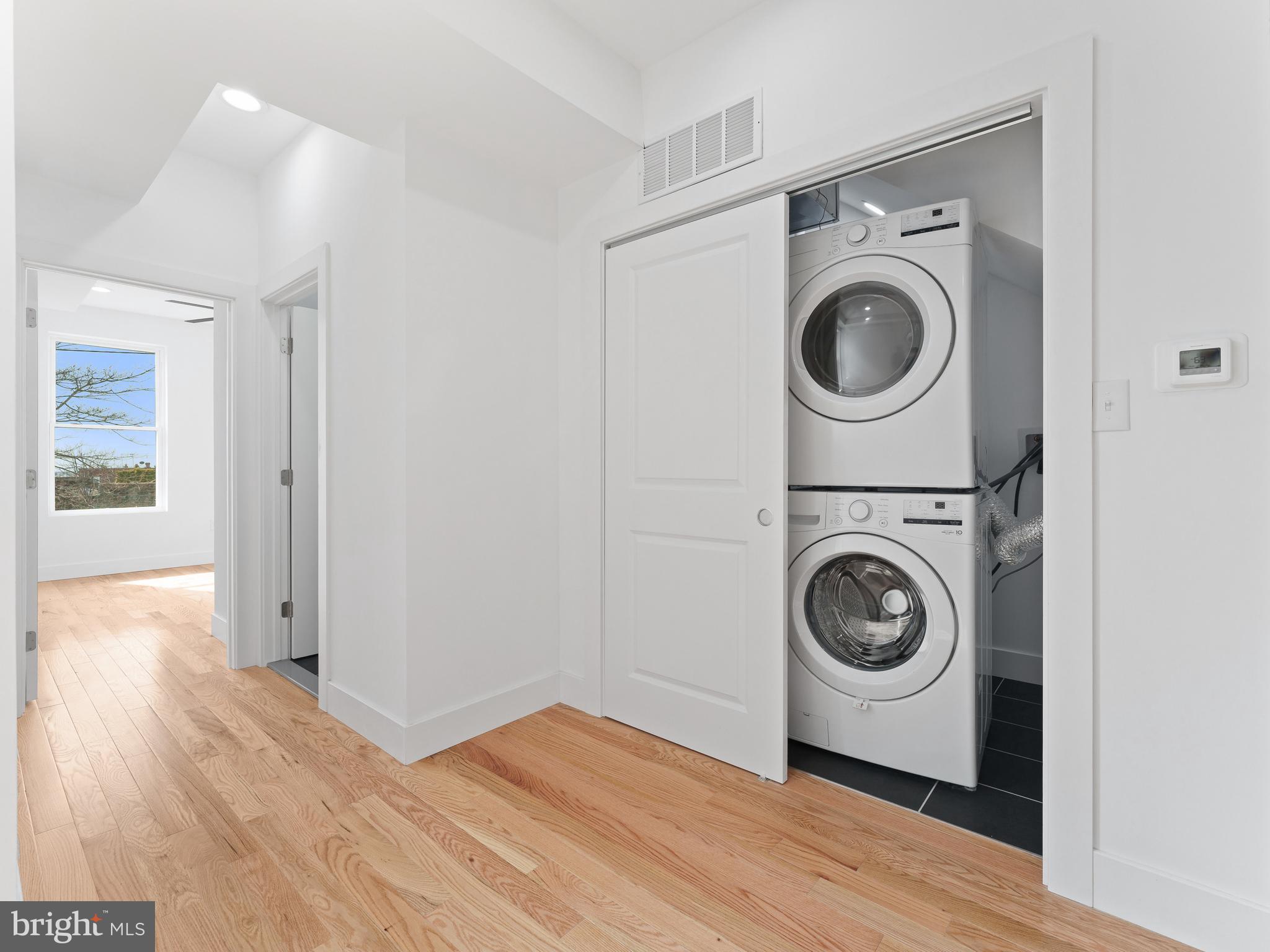 OVERBROOK - Residential Lease