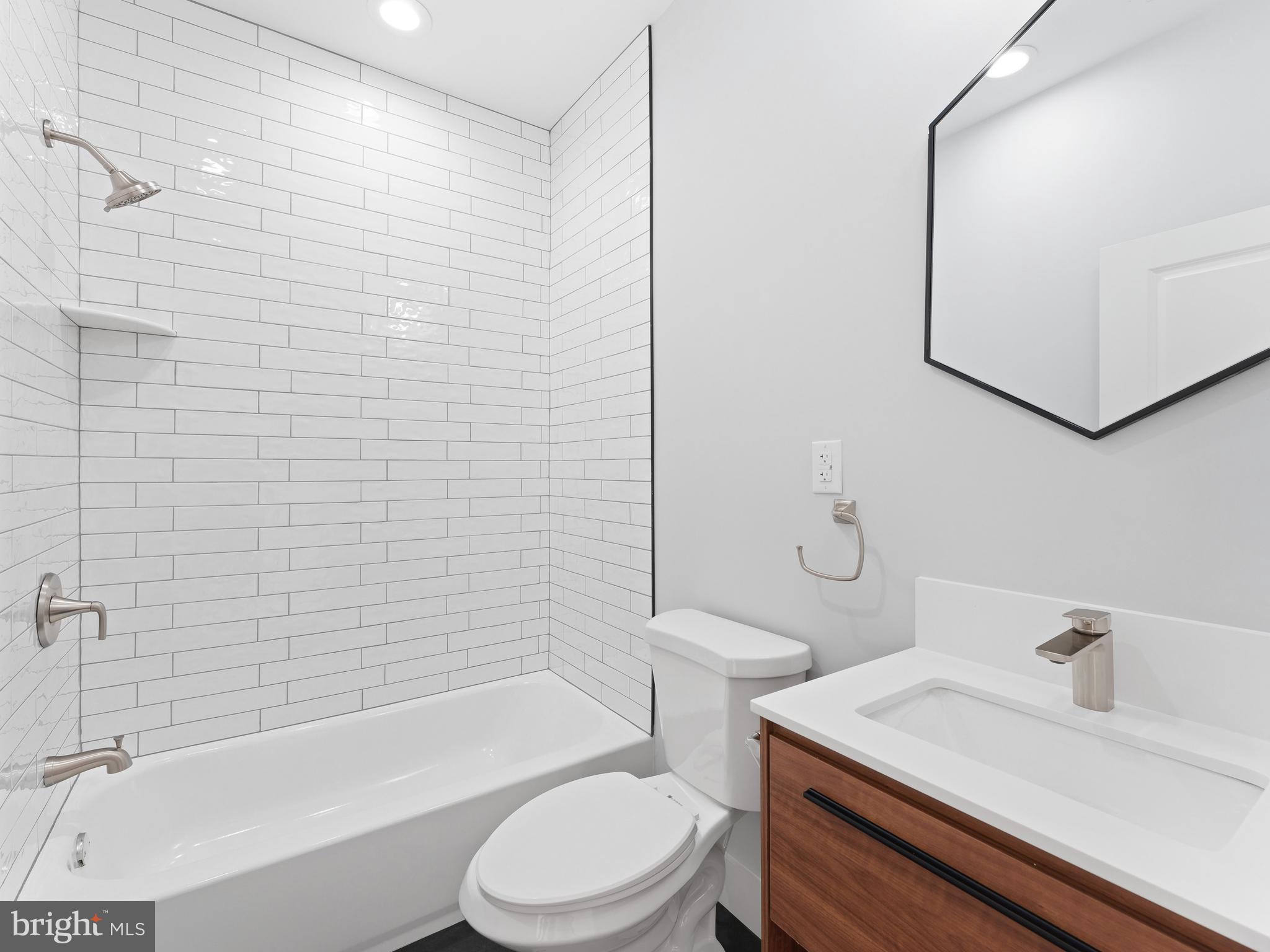 OVERBROOK - Residential Lease