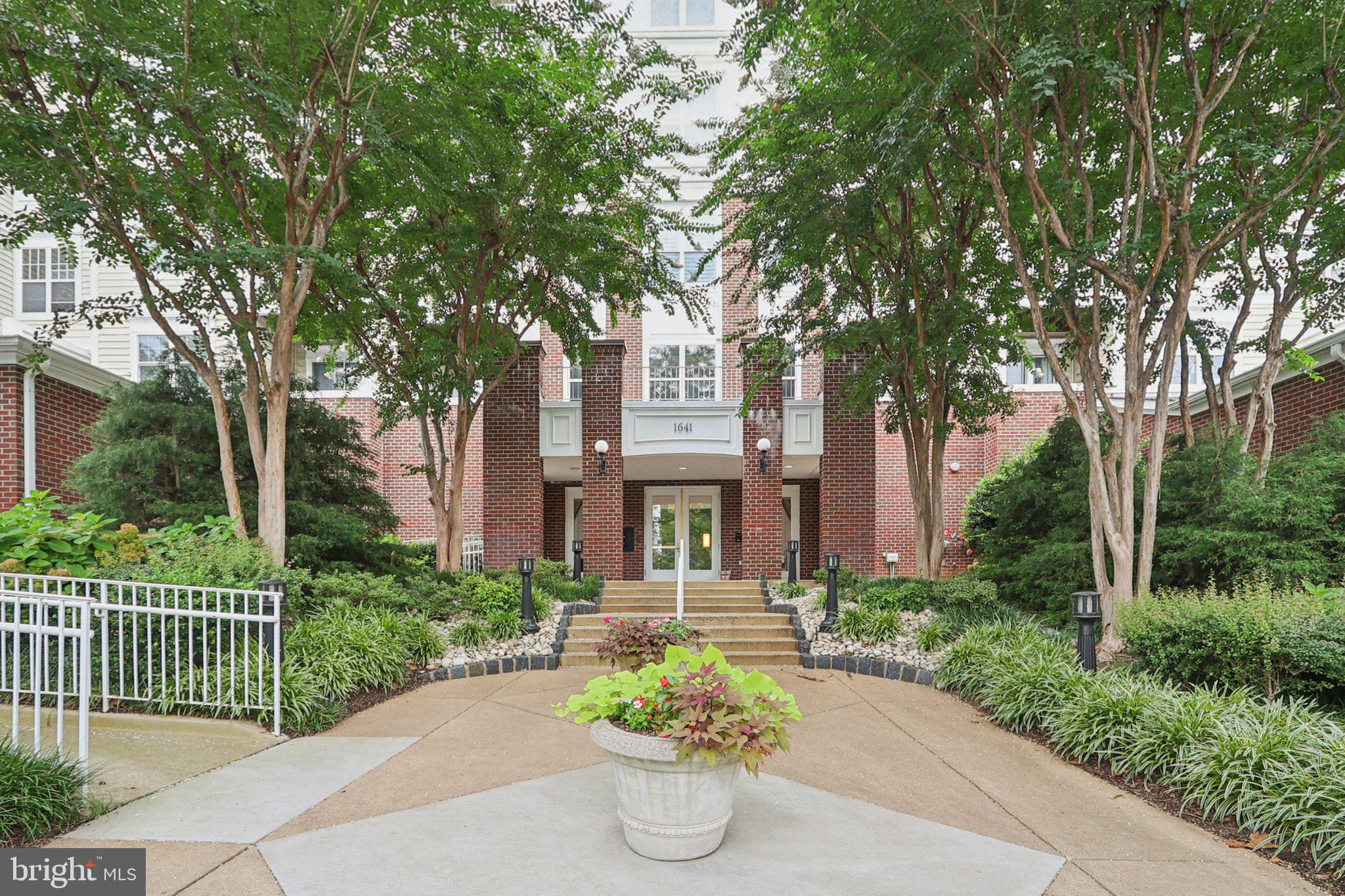 LILLIAN COURT AT TYSONS - Residential