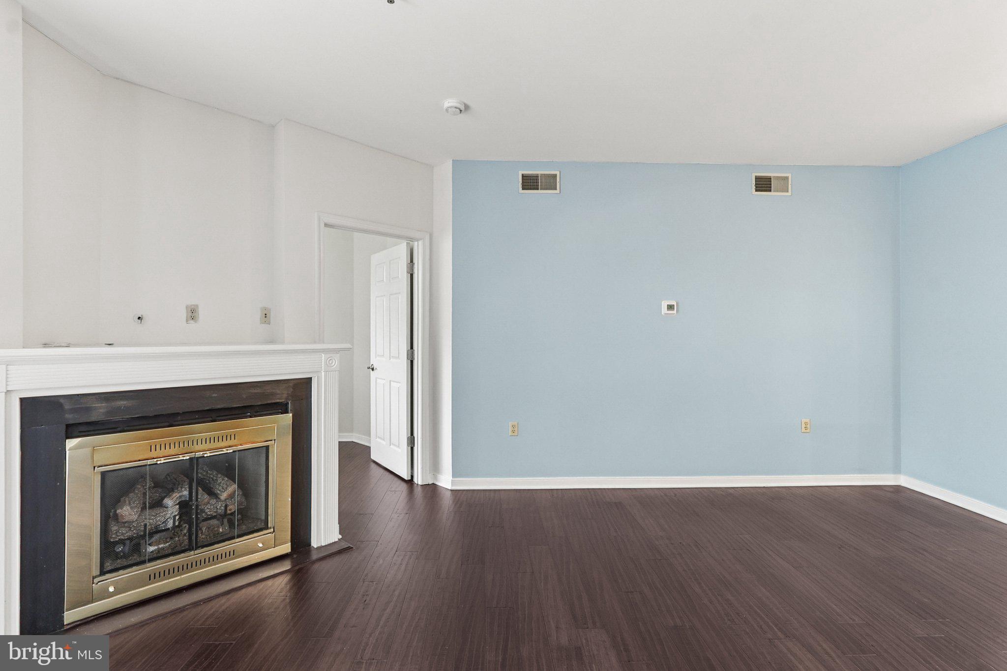 LILLIAN COURT AT TYSONS - Residential