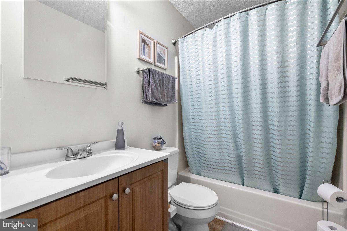 OPEQUON MEADOWS - Residential