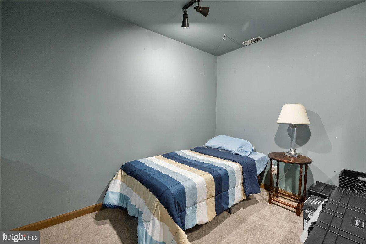 OPEQUON MEADOWS - Residential