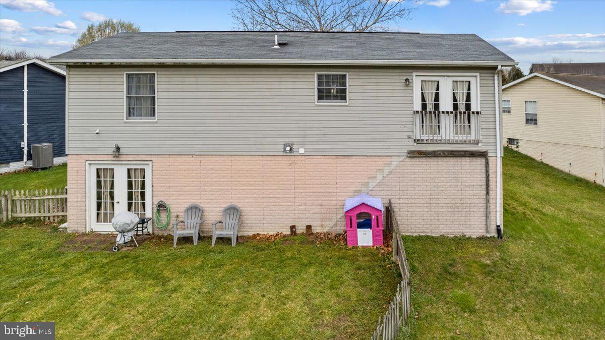 OPEQUON MEADOWS - Residential