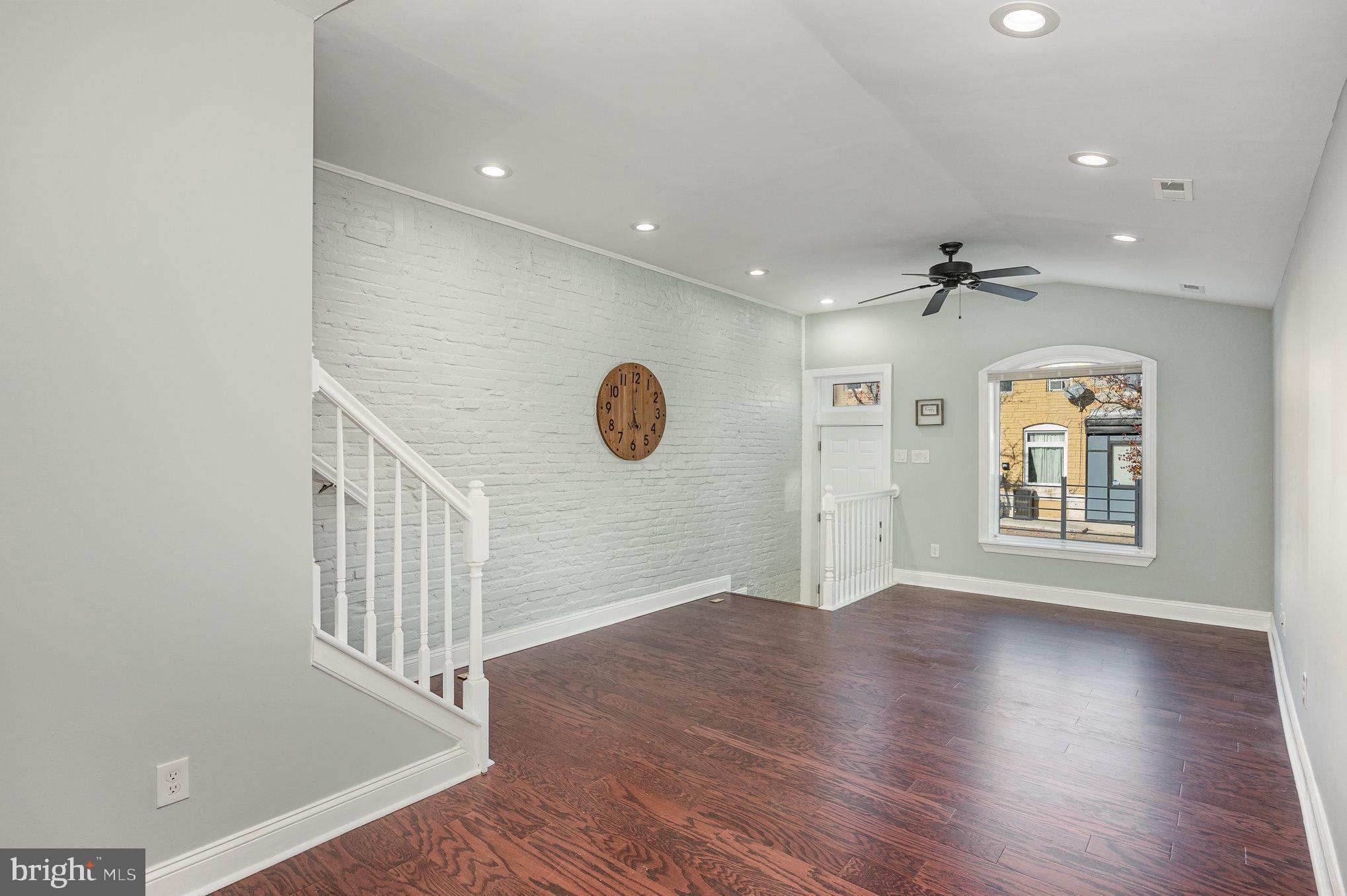 HOPKINS - Residential