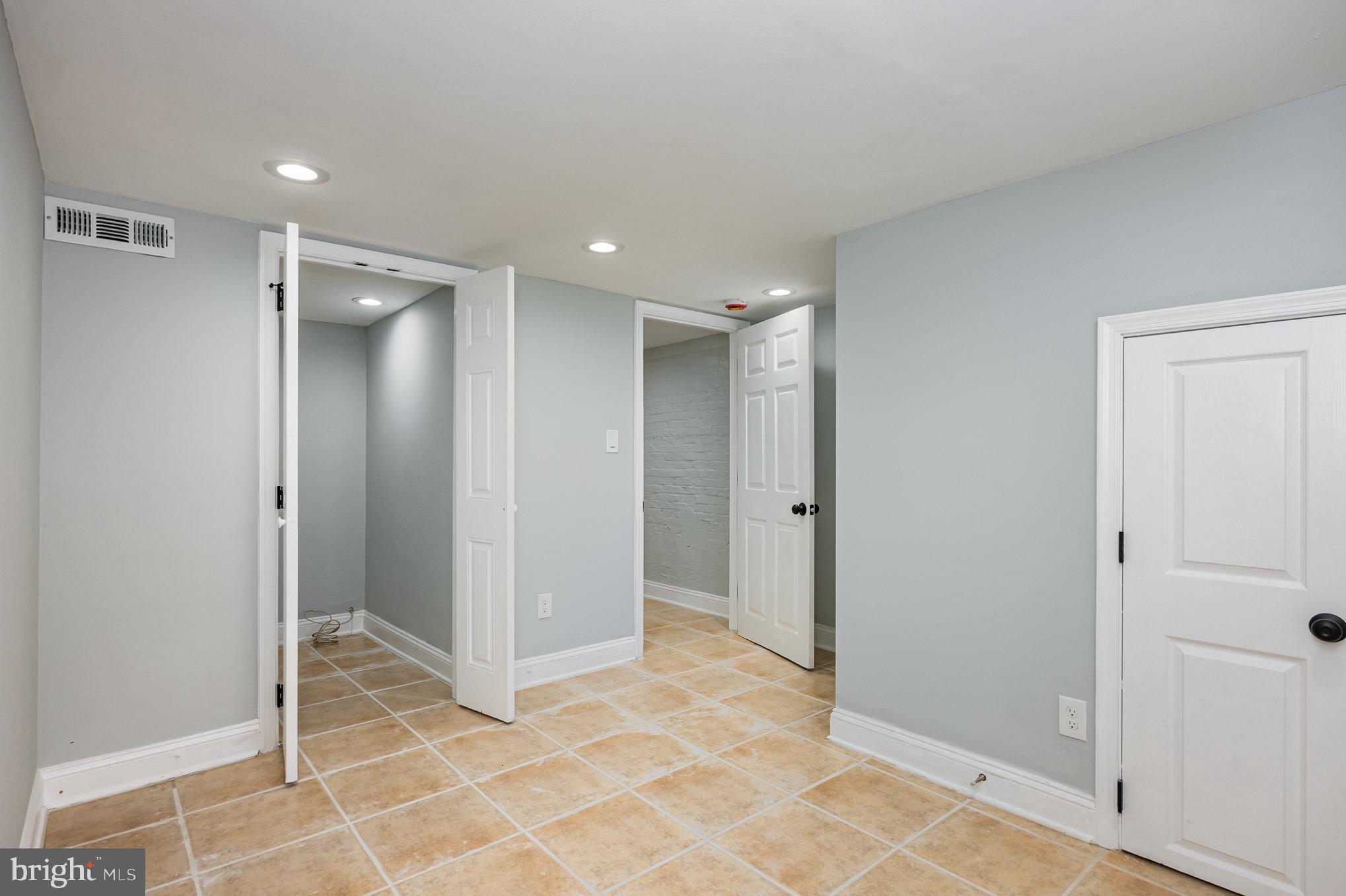 HOPKINS - Residential