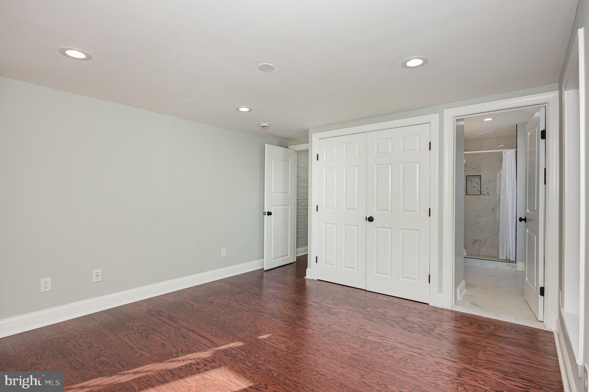 HOPKINS - Residential