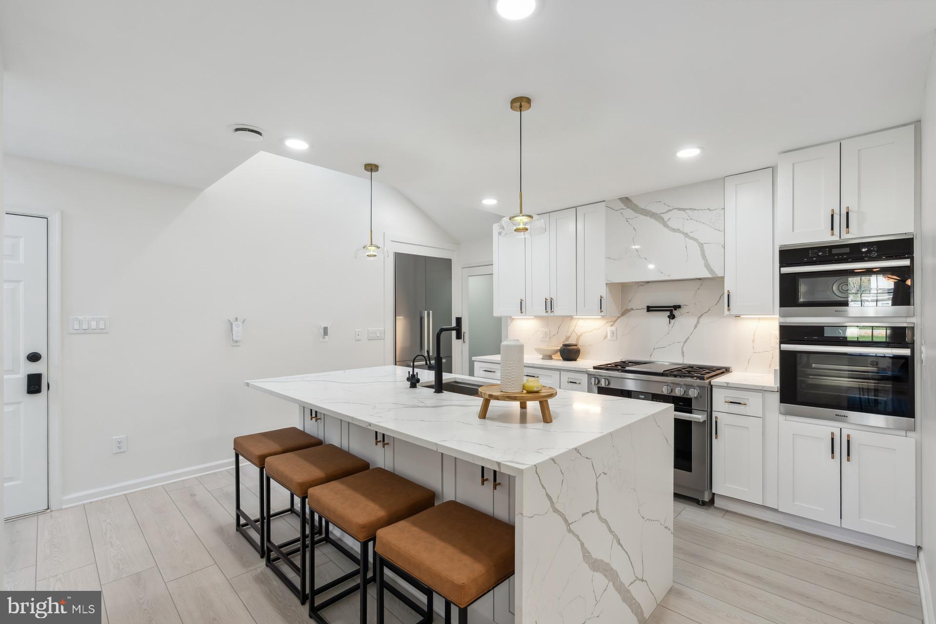 FAWSETT FARMS MANOR - Residential