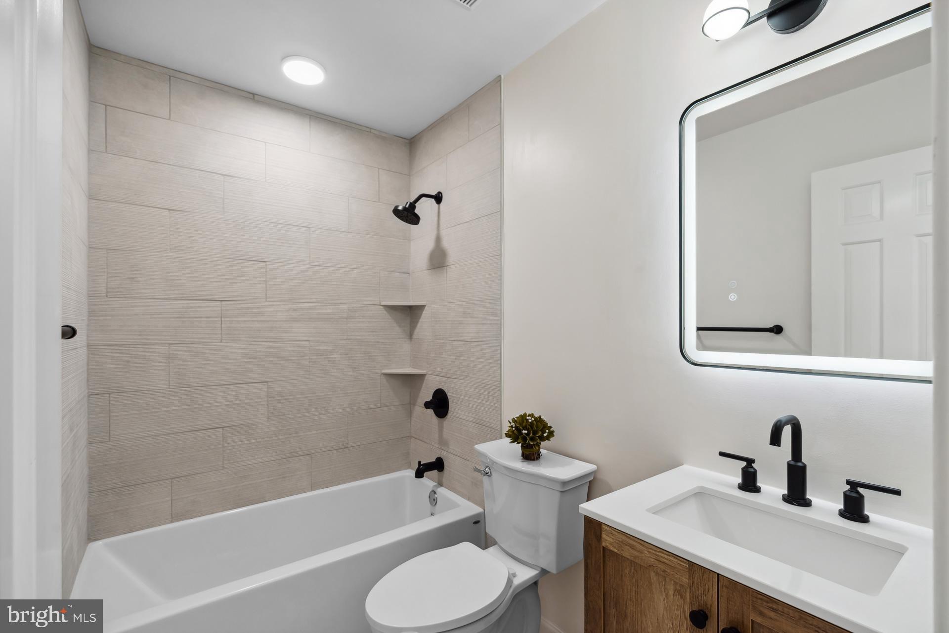 FAWSETT FARMS MANOR - Residential