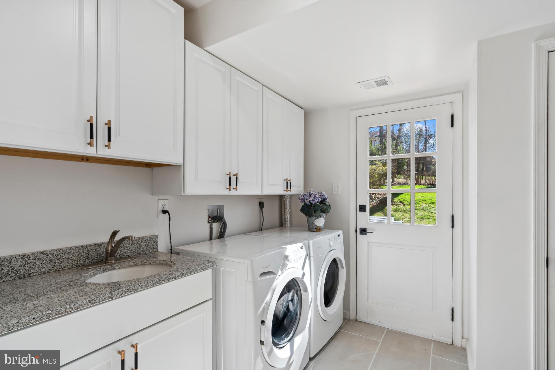 FAWSETT FARMS MANOR - Residential