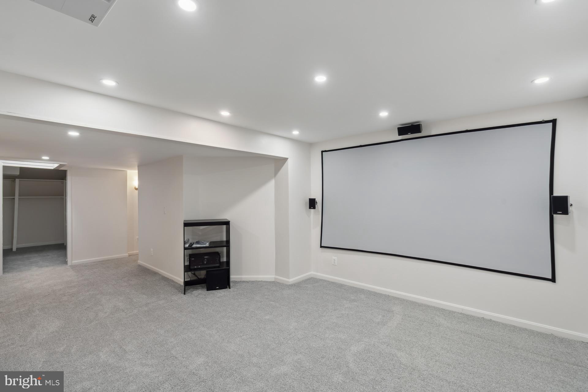 FAWSETT FARMS MANOR - Residential