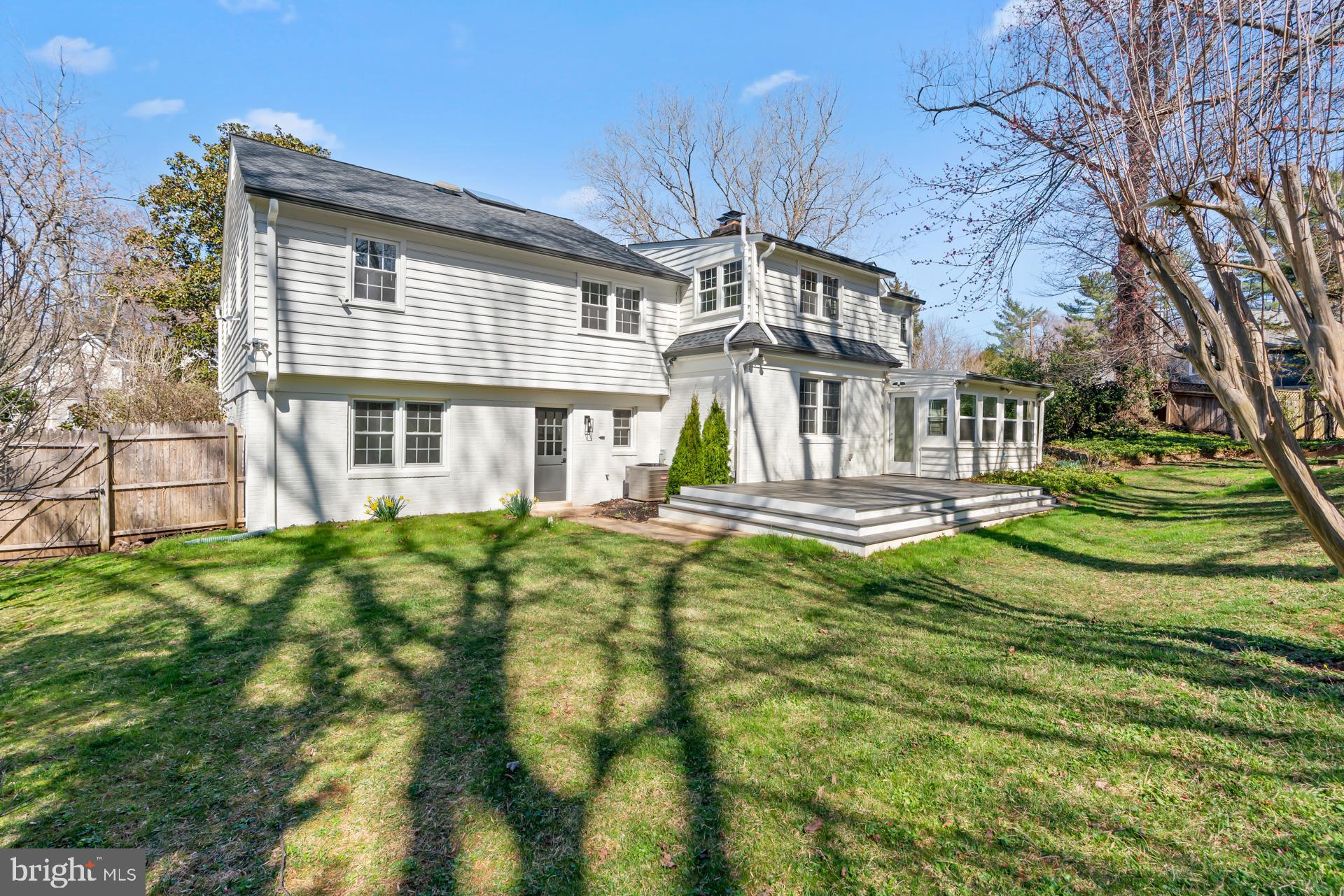 FAWSETT FARMS MANOR - Residential