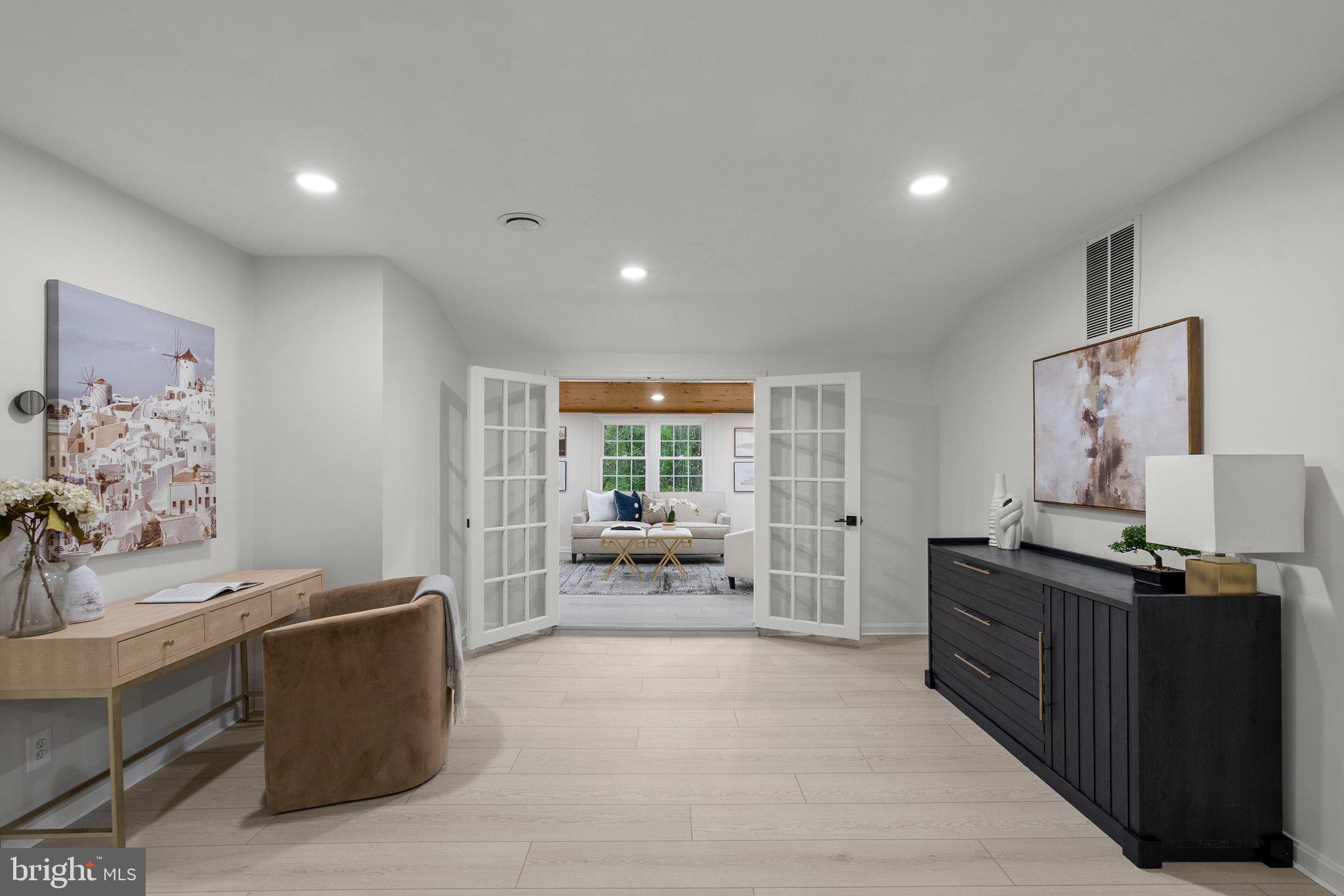 FAWSETT FARMS MANOR - Residential