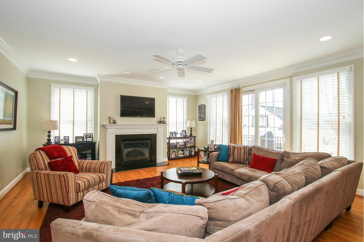 ALTA VISTA TERRACE - Residential