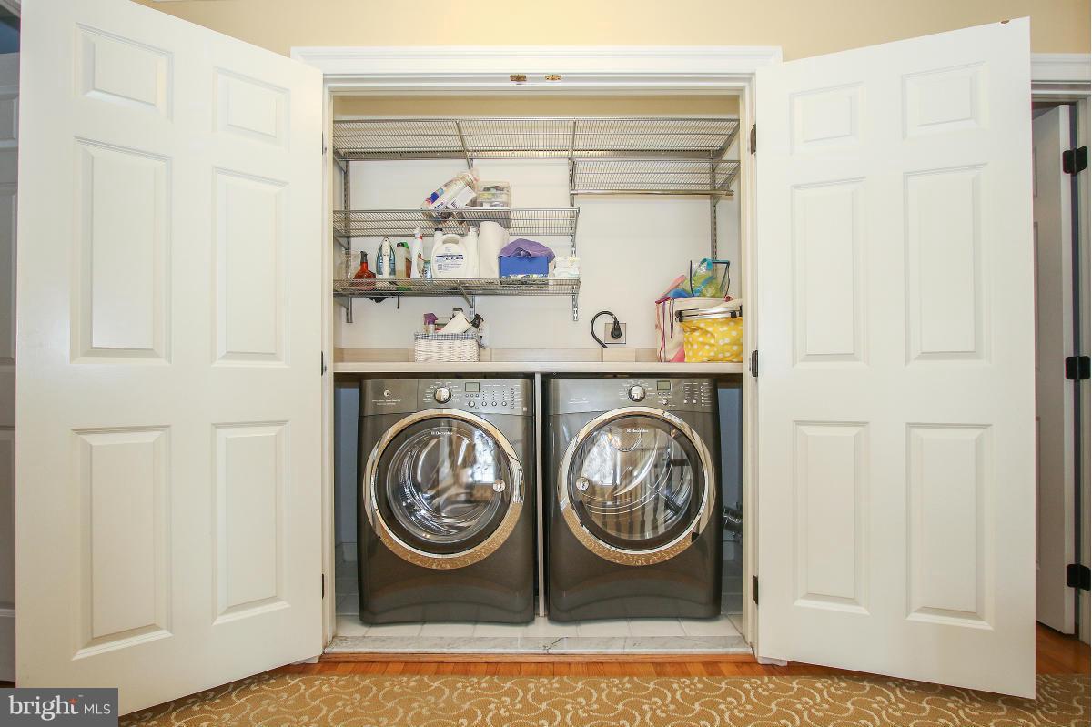 ALTA VISTA TERRACE - Residential