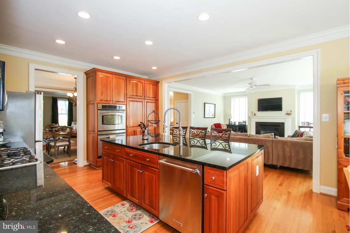 ALTA VISTA TERRACE - Residential