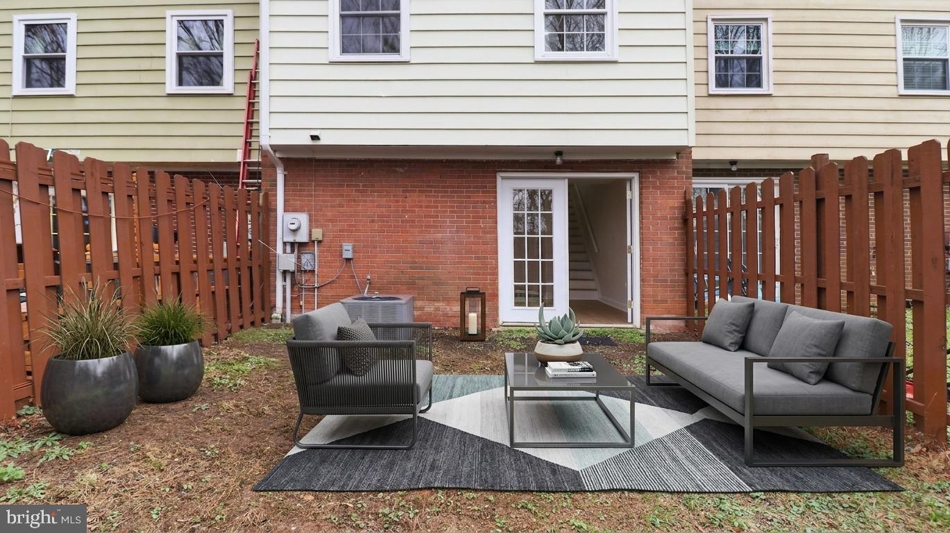 DALE CITY - Residential