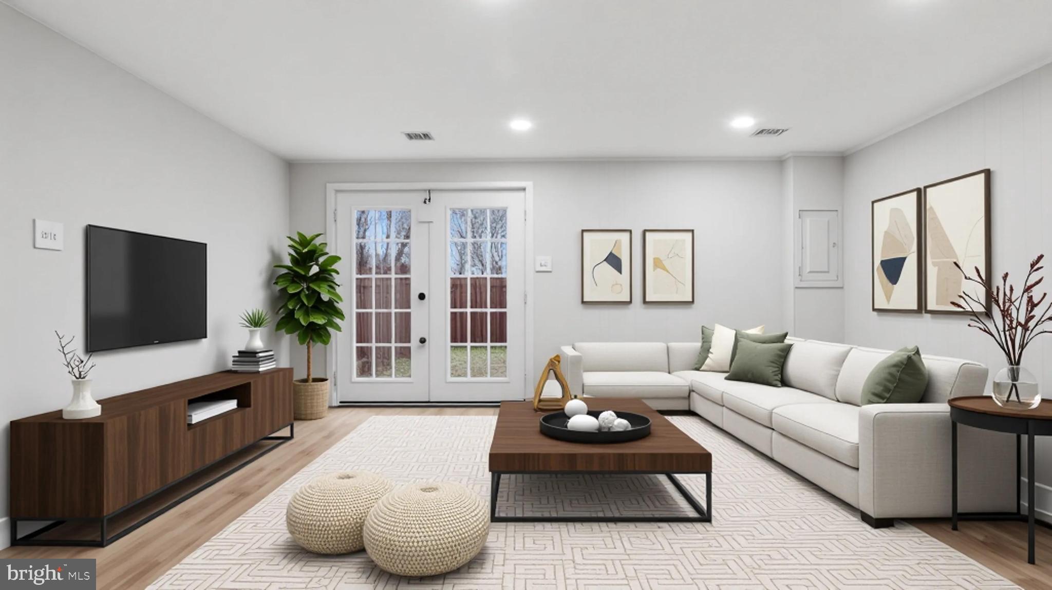 DALE CITY - Residential