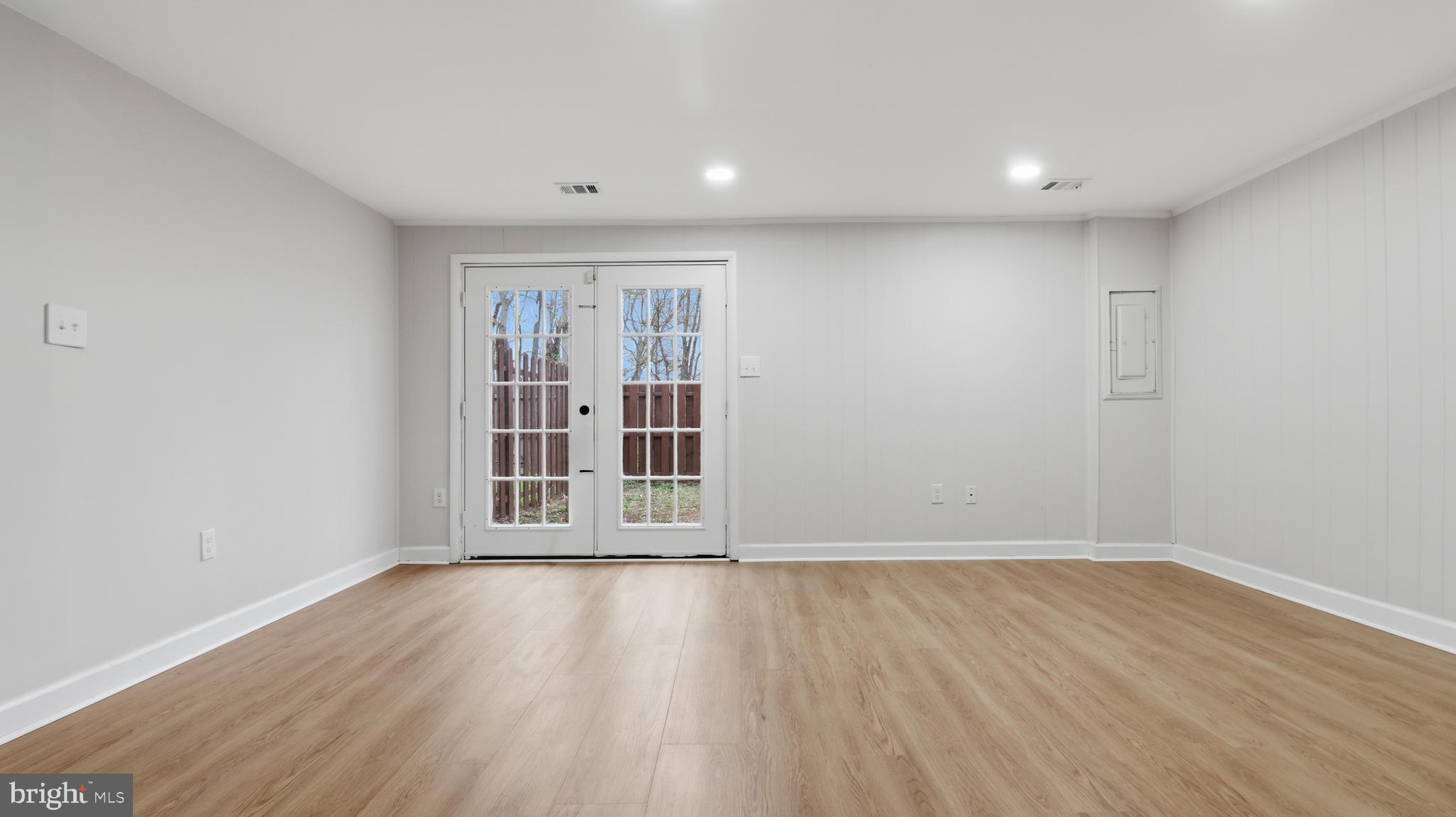 DALE CITY - Residential