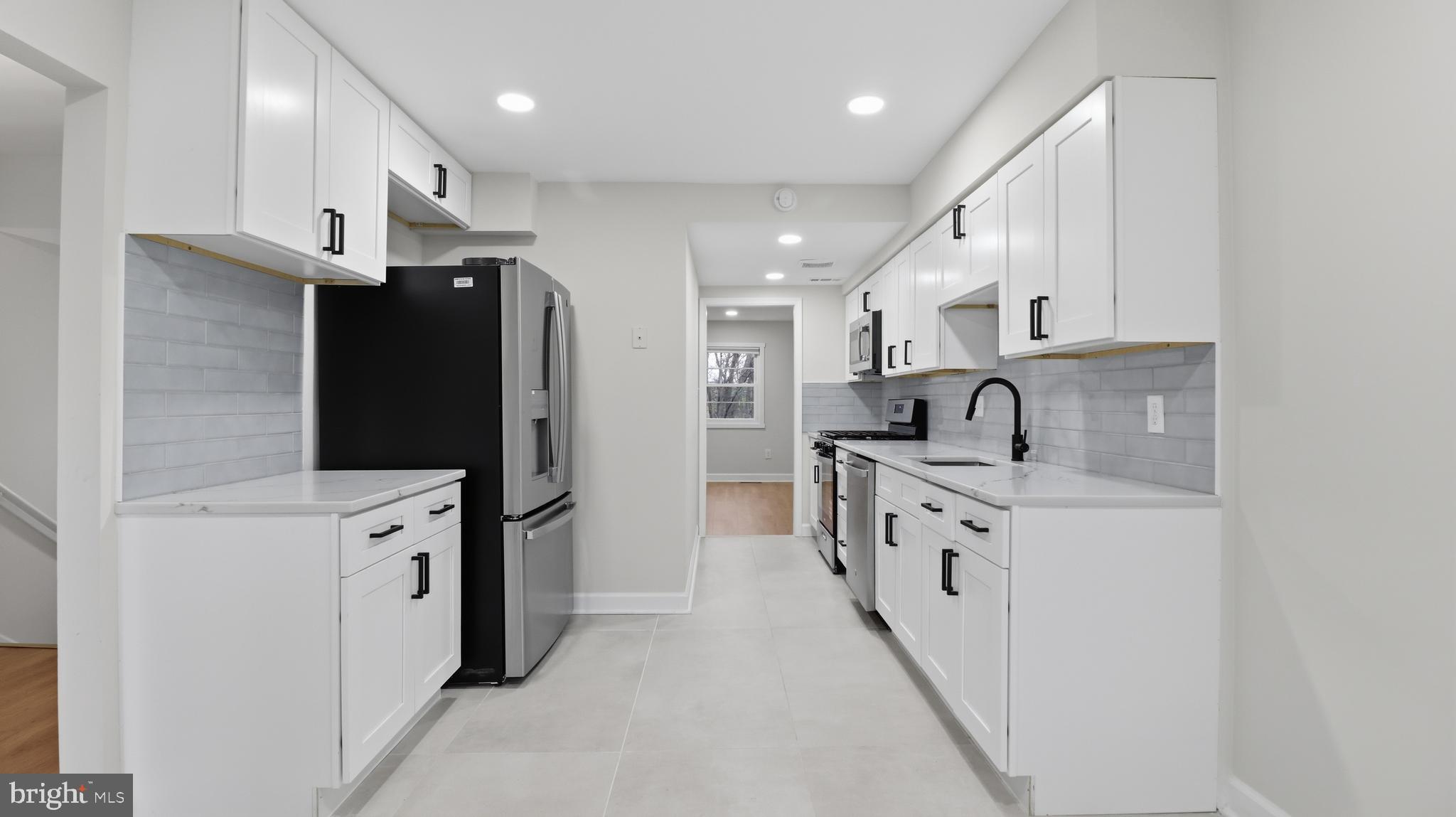 DALE CITY - Residential