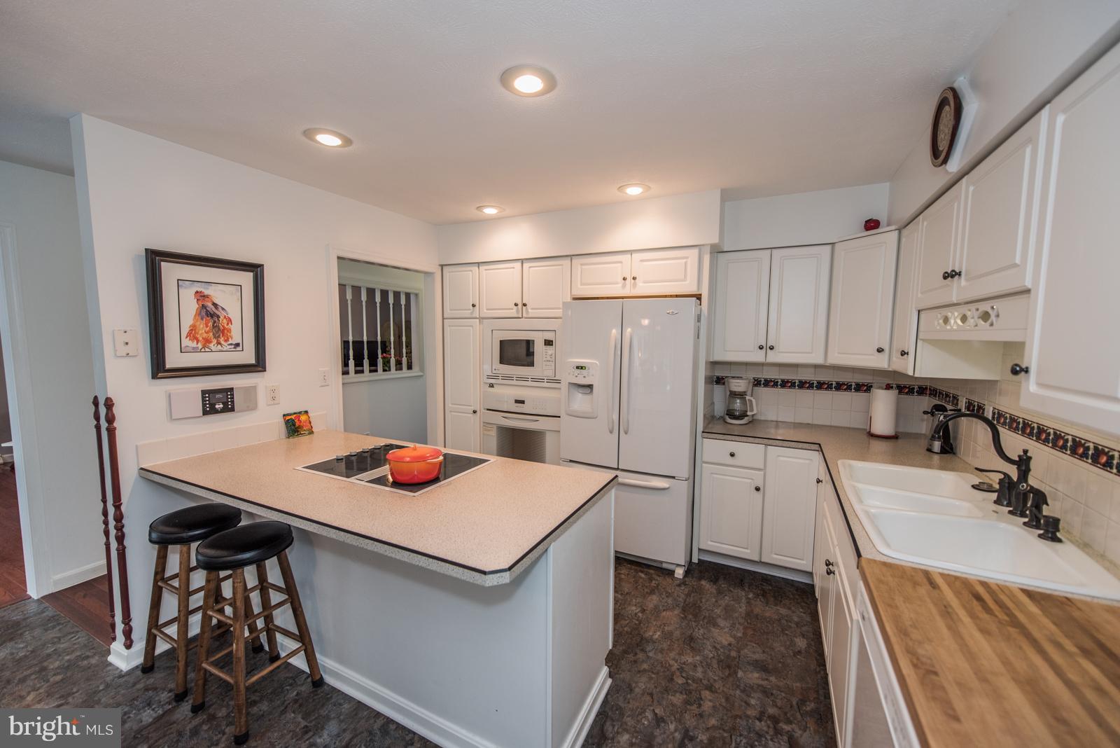 WOODSIDE ACRES - Residential