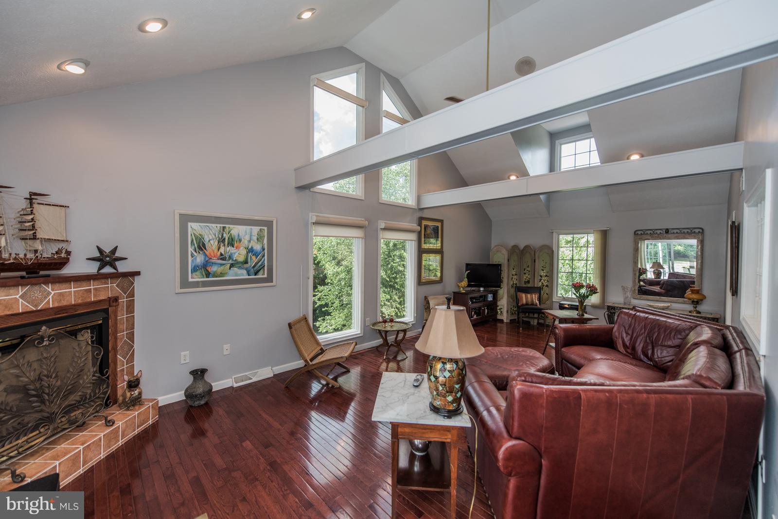 WOODSIDE ACRES - Residential