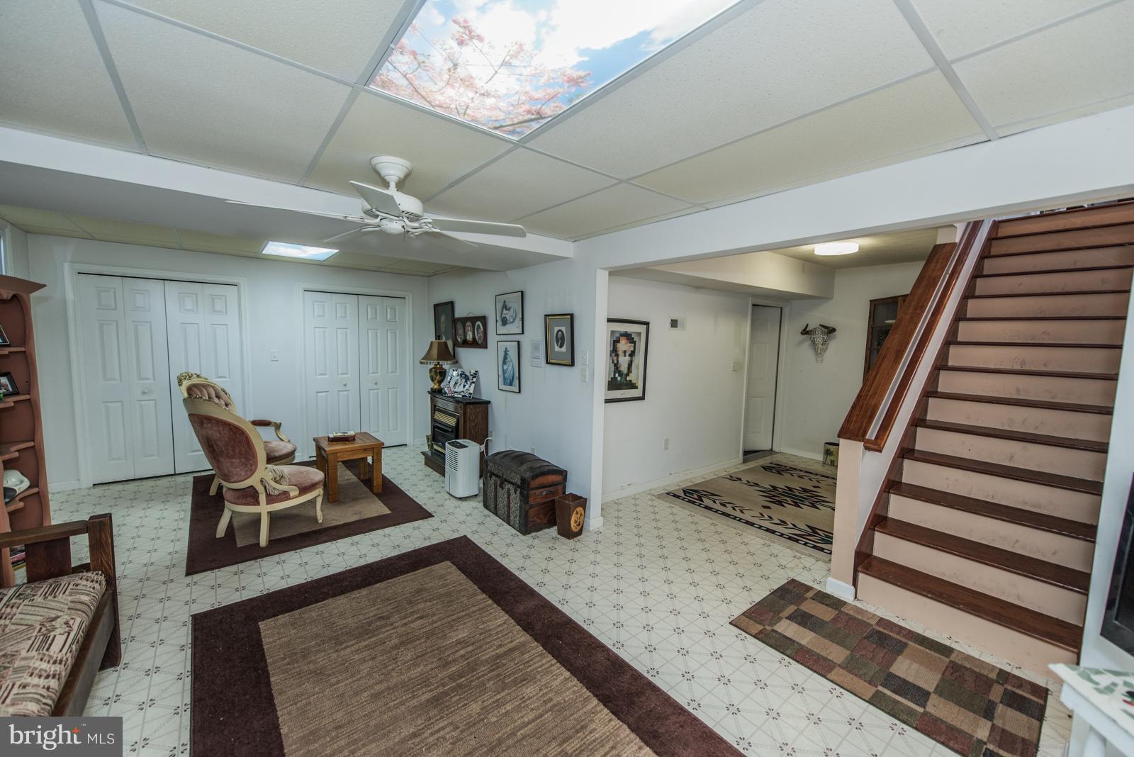 WOODSIDE ACRES - Residential