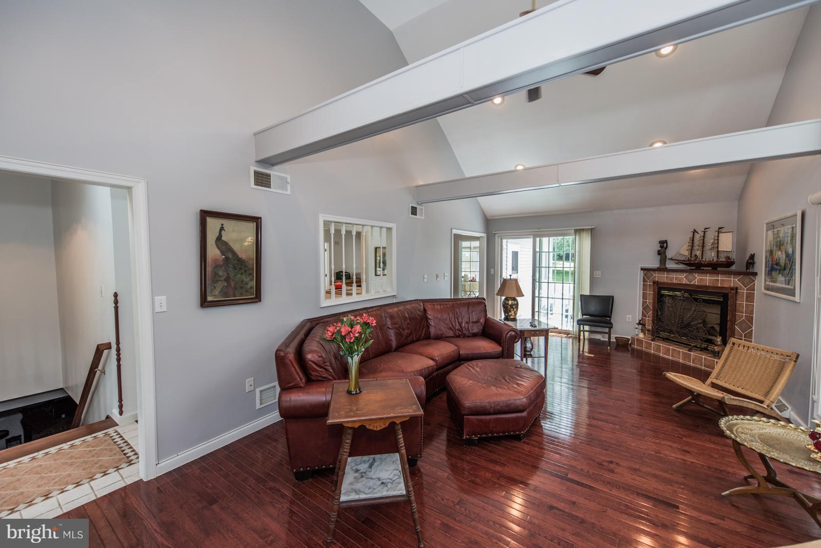 WOODSIDE ACRES - Residential