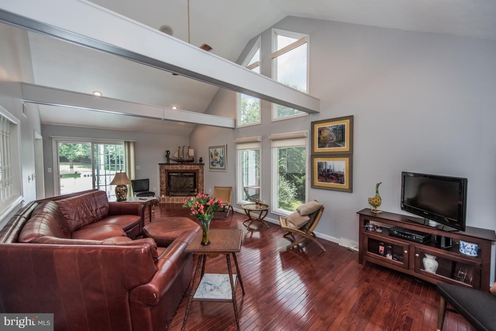 WOODSIDE ACRES - Residential