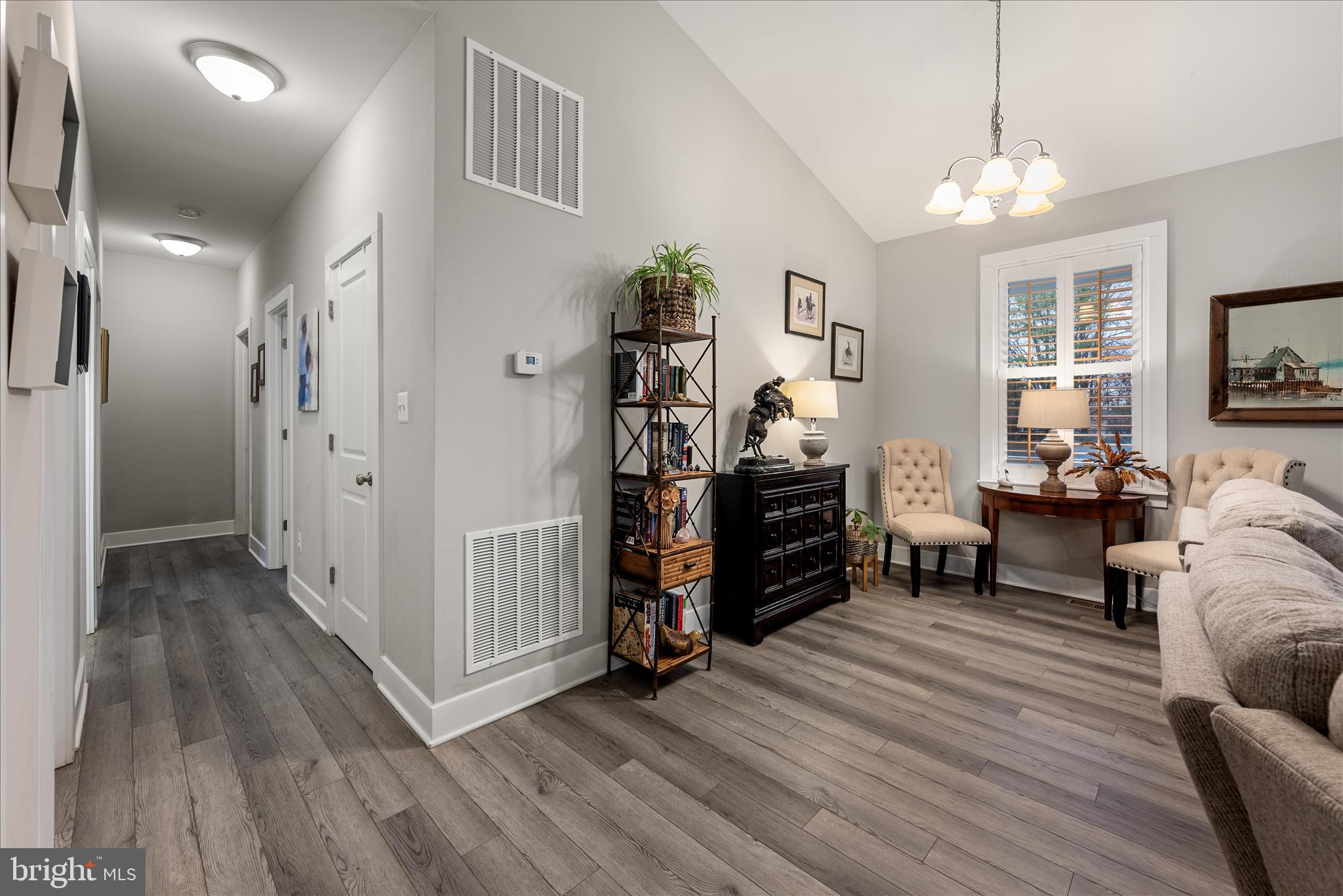 LAKE HOLIDAY ESTATES - Residential