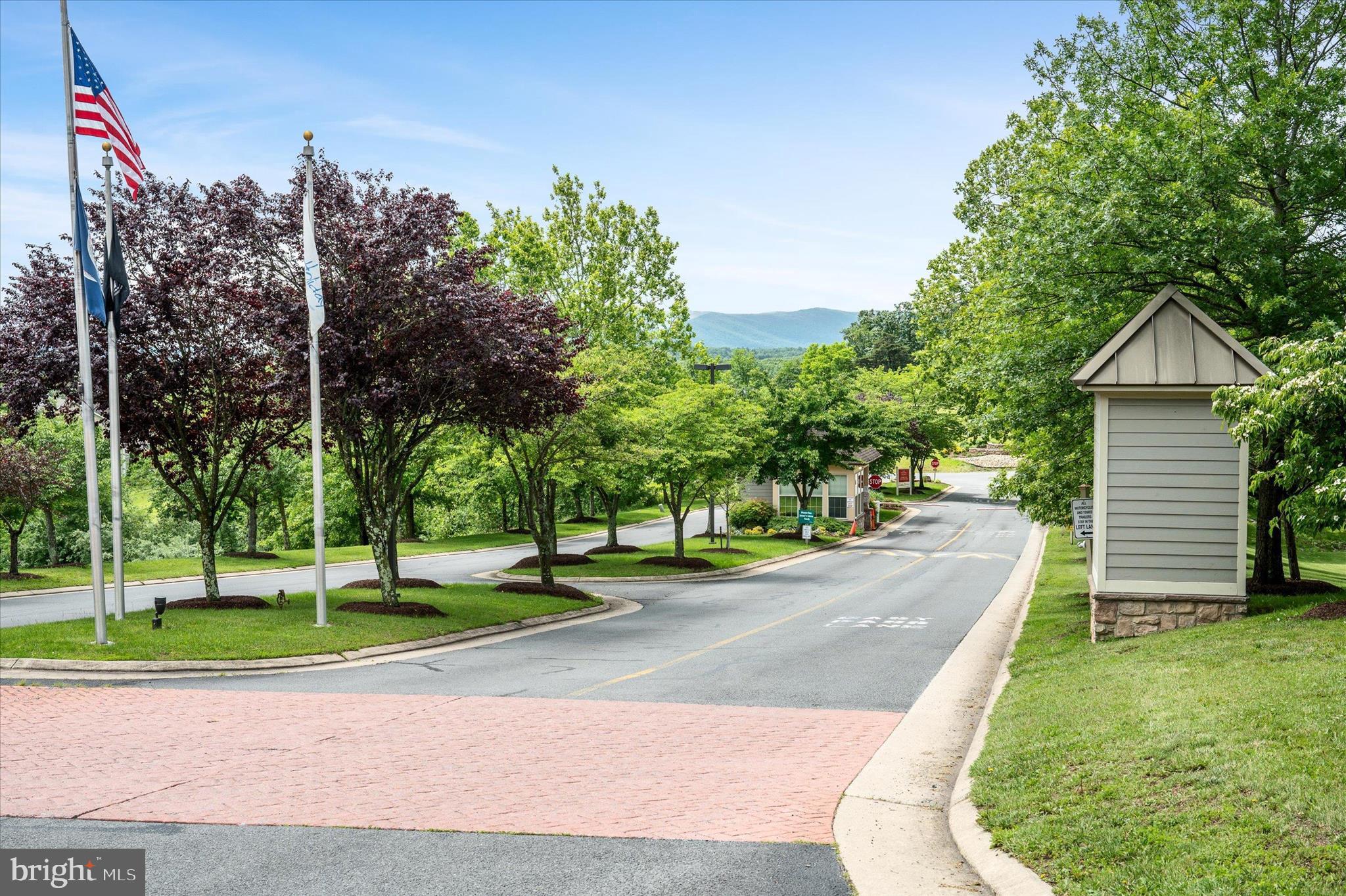 LAKE HOLIDAY ESTATES - Residential