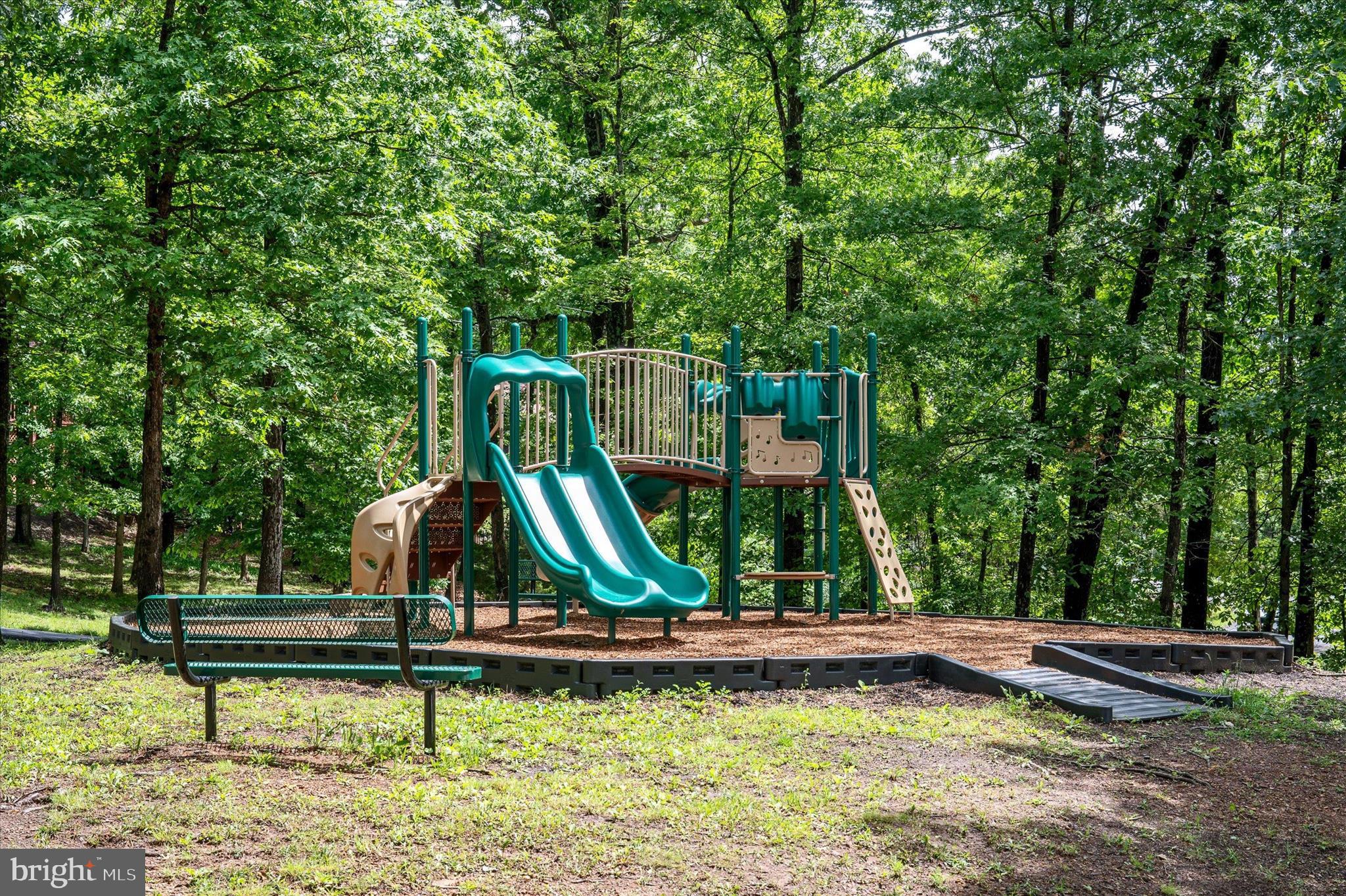 LAKE HOLIDAY ESTATES - Residential