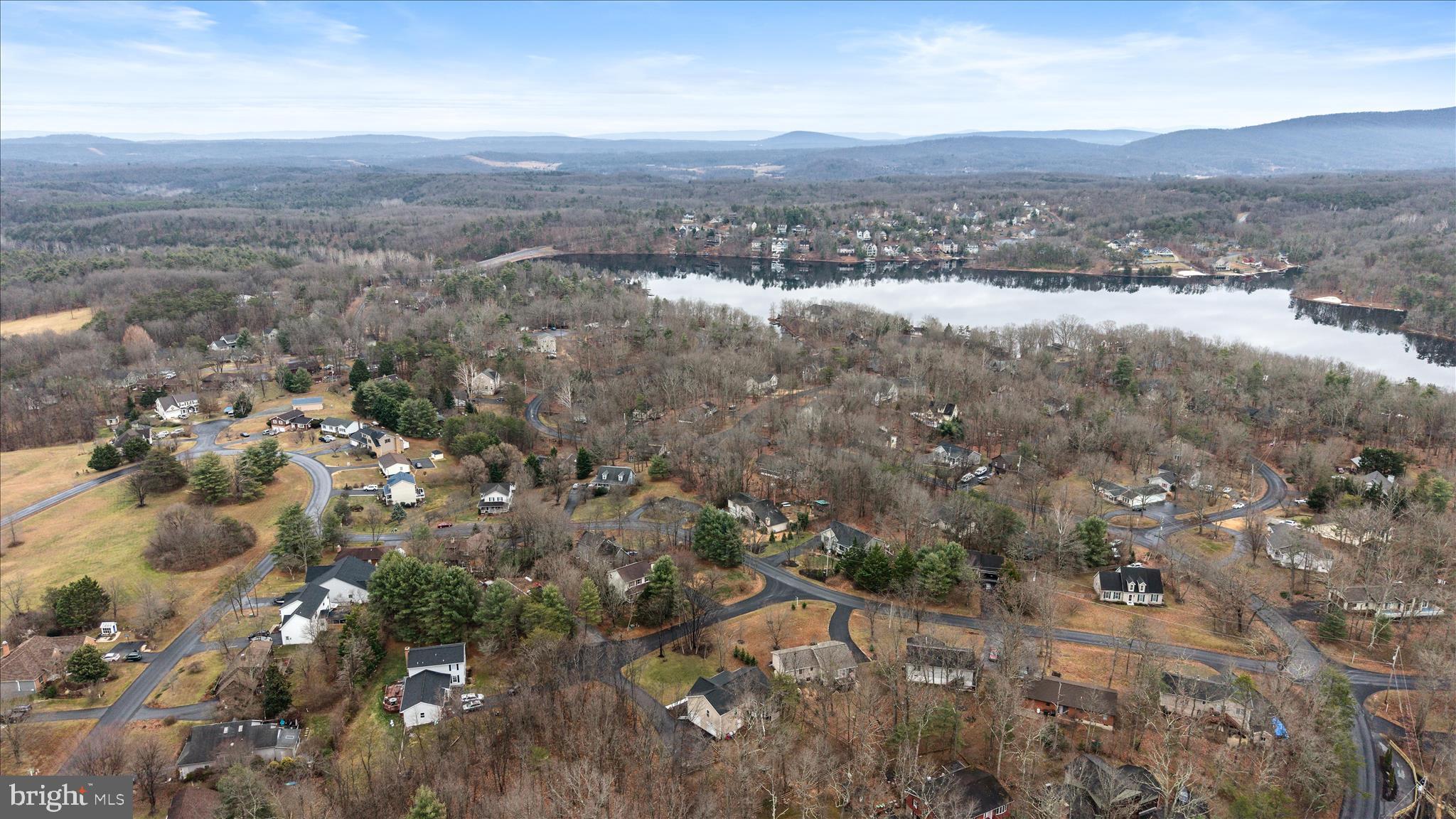 LAKE HOLIDAY ESTATES - Residential