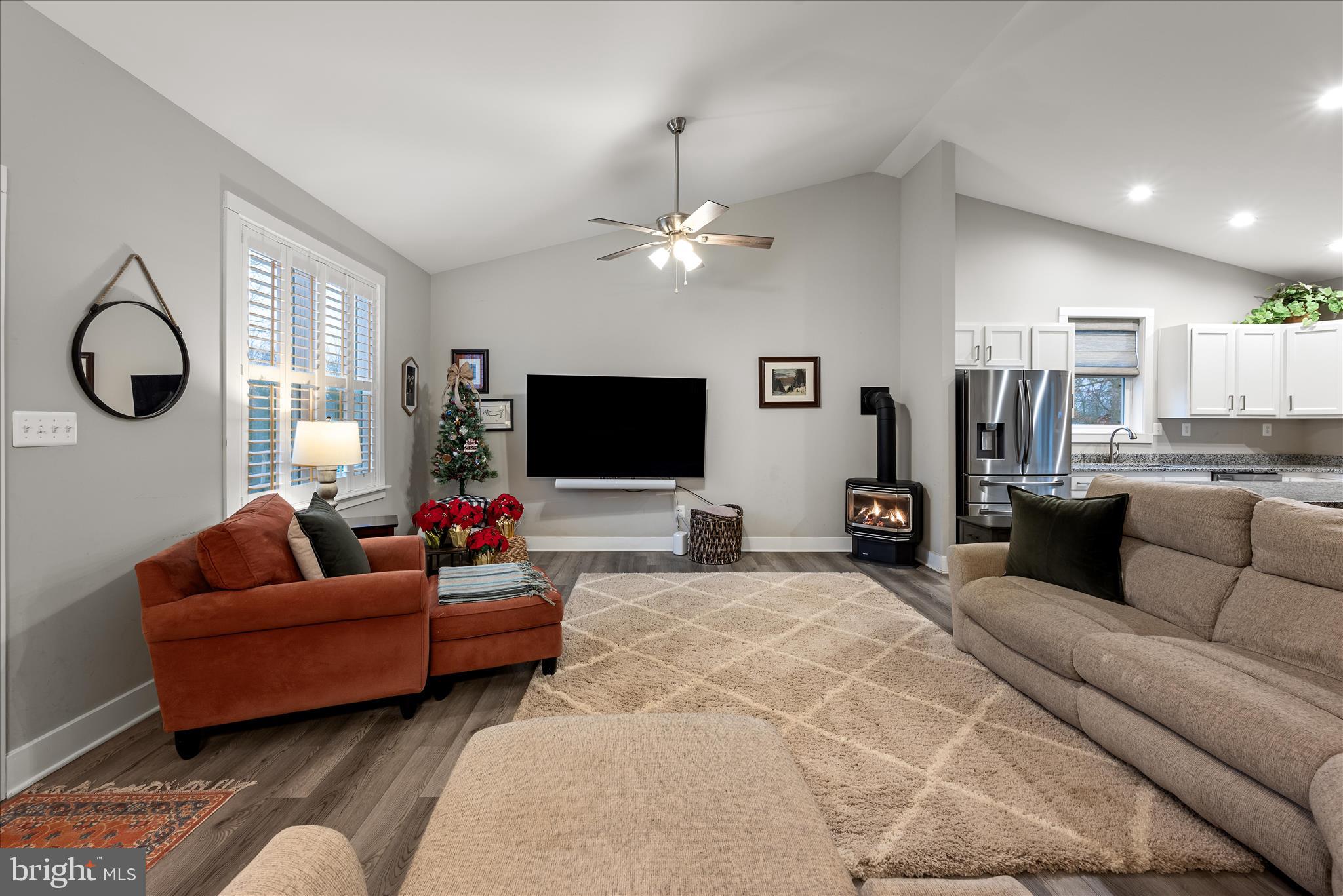 LAKE HOLIDAY ESTATES - Residential