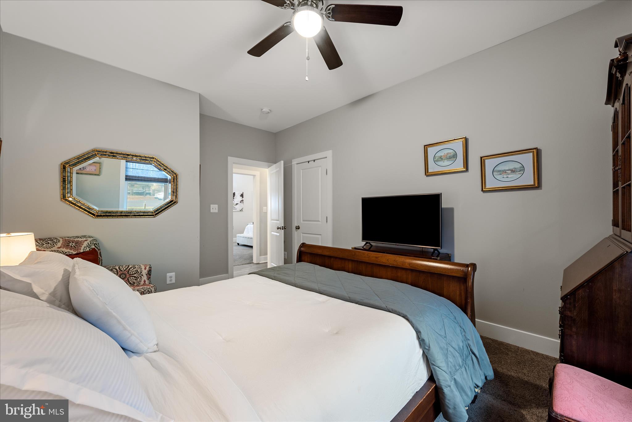 LAKE HOLIDAY ESTATES - Residential