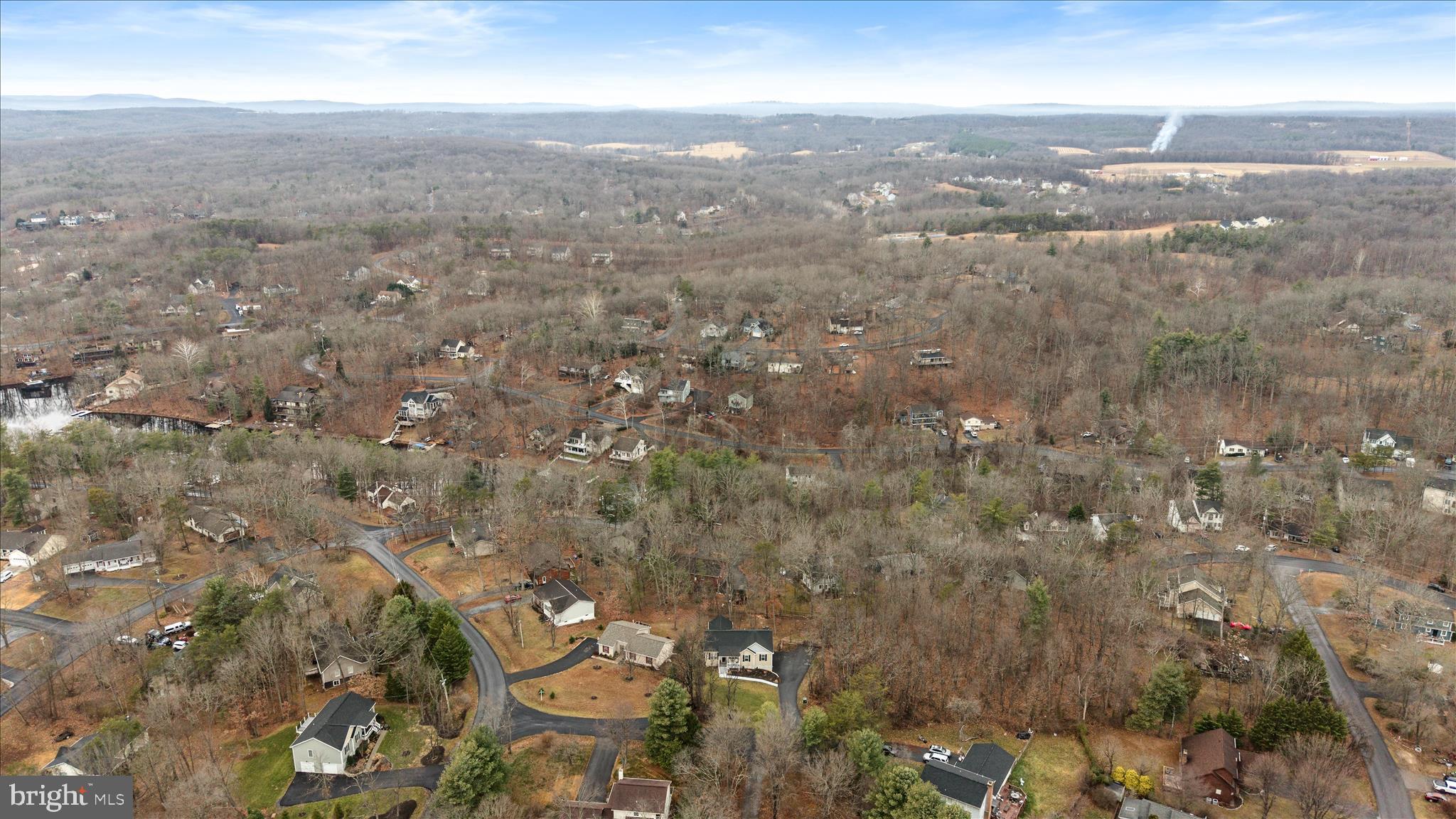 LAKE HOLIDAY ESTATES - Residential